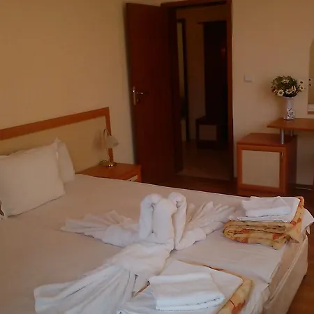 Hotel Megas 2*