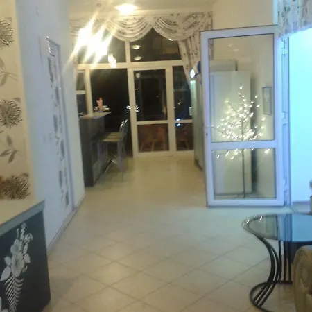 Megas Hotel 2*