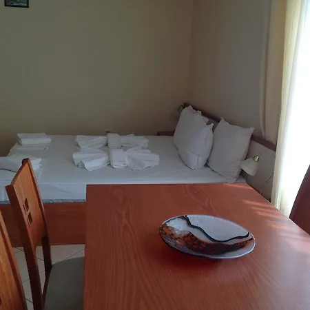 Hotel Megas 2*