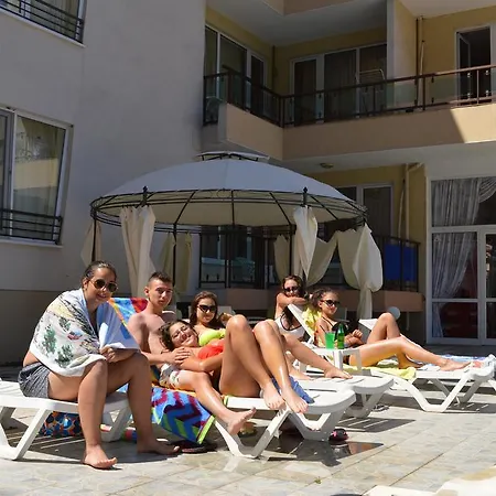 Hotel Megas 2*