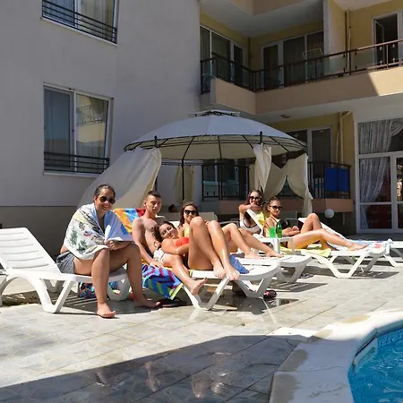 Megas Hotel